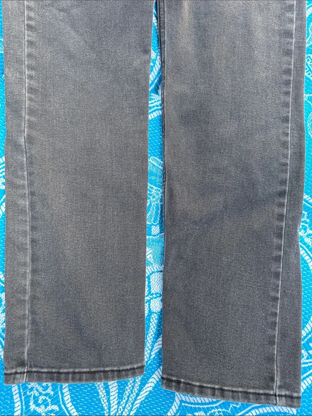 Levi's 502 Taper Black Washed Denim Jeans Size 34x32